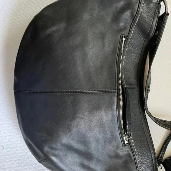 Black Coach Crescent Shoulder Bag - Picture 2 of 5
